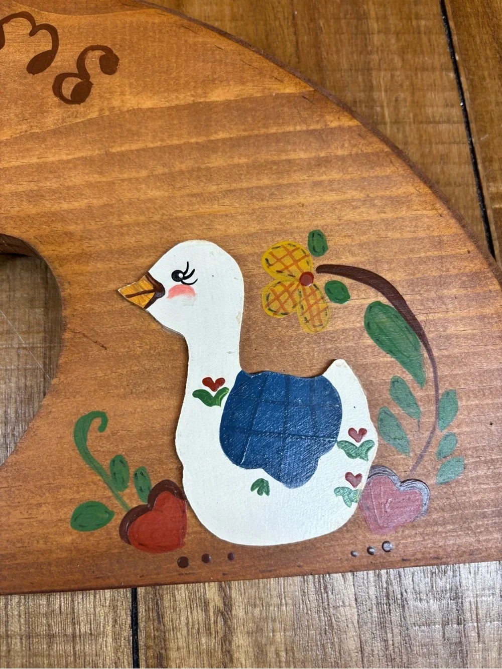 Rustic Heart Wall Decor with White & Blue Goose Motifs